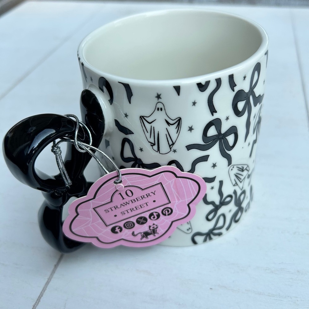 10 Strawberry Street Halloween Coffee Mug Ghost Bow Ceramic NEW‎